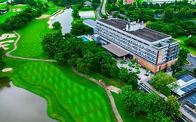 โรงแรมทินิดี บางกอก กอล์ฟ คลับ